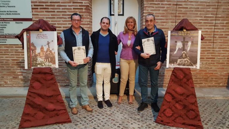 La Archicofradía de Nuestra Se?ora de las Angustias de Medina del Campo ha inaugurado la «III Exposici?n de Fotograf?as»