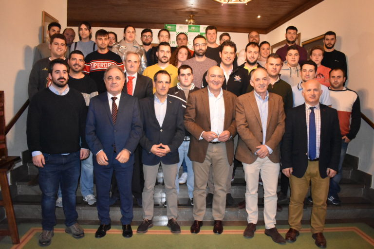 Jóvenes y cooperativas, factores imprescindibles para el futuro del campo de Castilla y León