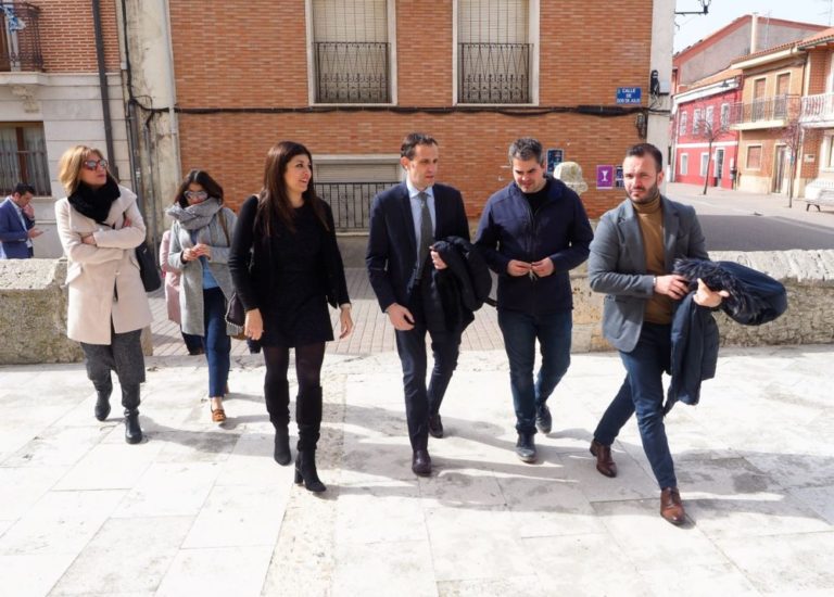 El presidente de la Diputación de Valladolid realiza una visita institucional a Renedo de Esgueva