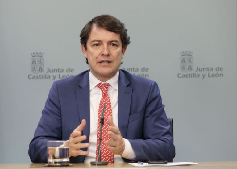 Mañueco ofrece en las Cortes un gran pacto de Comunidad para afrontar con ?xito la recuperaci