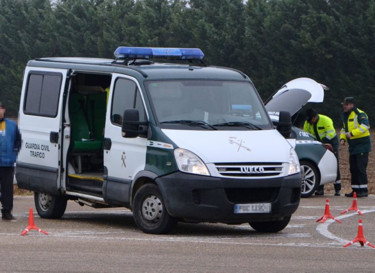 Herido un joven cuyo coche ha dado vueltas de campana