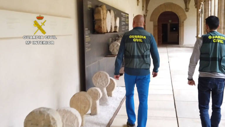 La Guardia Civil recupera seis estelas funerarias de gran valor pertenecientes al Patrimonio Arqueol?gico Nacional