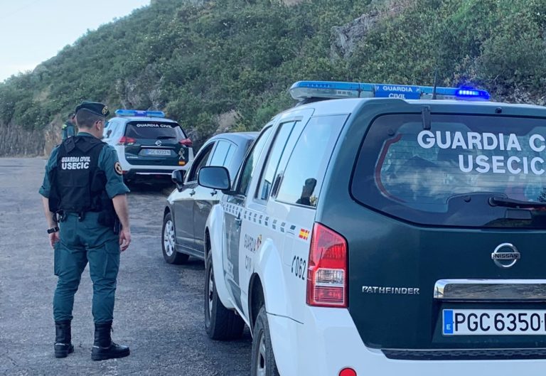 La Guardia Civil detiene a una persona como supuesta autora de los delitos de resistencia y desobediencia grave contra agentes de la autoridad y contra la salud pública