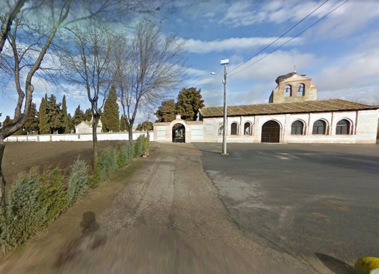 Olmedo refuerza las medidas de seguridad del cementerio para el D?a de Todos los Santos