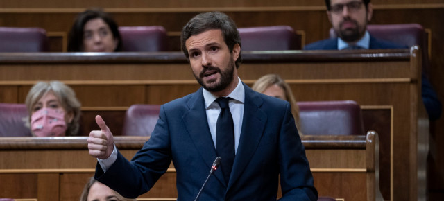 Casado pide a Sánchez que acepte su oferta de pactos y no busque chivos expiatorios: «La pelota sigue en su tejado»