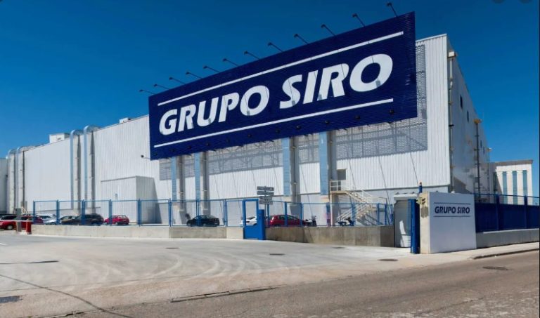 Los trabajadores del Grupo Siro en Medina del Campo donan 300 kilos de comida al ?Banco de Alimentos?