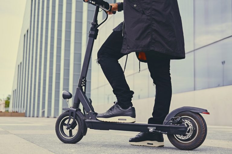 Las nuevas señales para patinetes eléctricos ya son oficiales