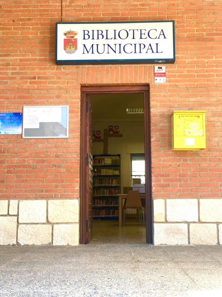 Reabre la biblioteca de Castronu