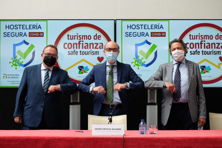 La Junta promueve el turismo seguro y de confianza en colaboraci?n con las Confederaciones de Empresarios de Hosteler?a de Españaña y de Castilla y León