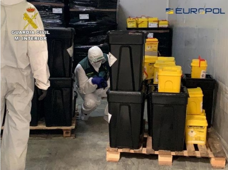 La Guardia Civil realiza más de 500 inspecciones en empresas gestoras de residuos sanitarios en toda España