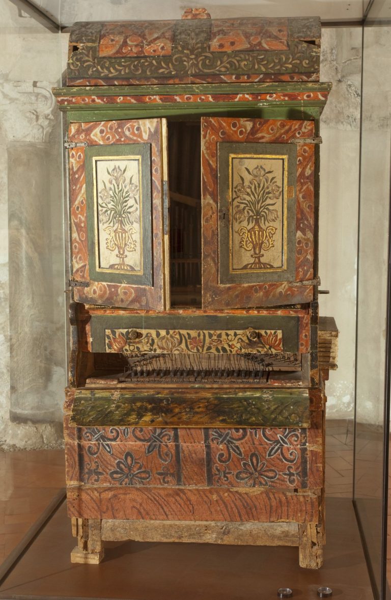 El ?rgano realejo de Juana I de Castilla y un virginal del Convento Santa Clara de Tordesillas formar?n parte del Museo Nacional
