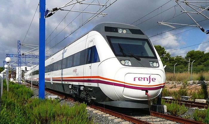 Renfe adjudica a CAF el suministro de 28 trenes eléctricos de Media Distancia por 290 millones de euros