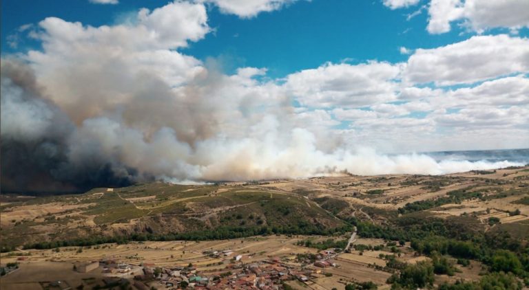 La Junta declara nivel 2 el incendio forestal de Gallegos del R