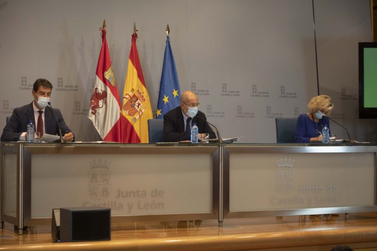 La Junta decreta el confinamiento de Palencia y levantar? las medidas vigentes en Valladolid y Salamanca