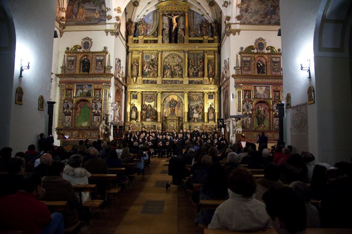 El TS acuerda la suspensión cautelar del límite aforo máximo de 25 personas en lugares de culto religioso en Castilla y León