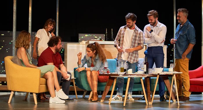 El Ayuntamiento aplaza las obras de teatro ‘Perfectos Desconocidos’ y ‘Sin miedo’