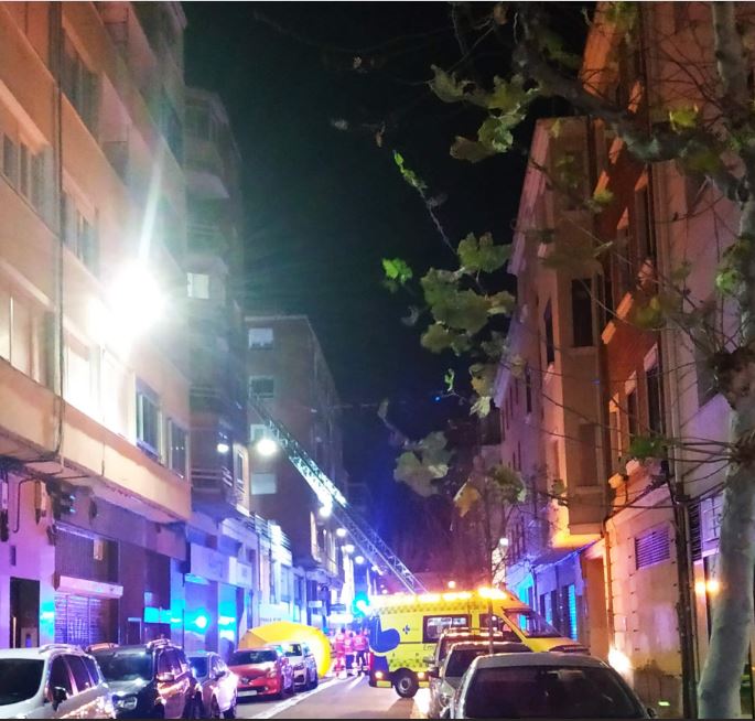 Tres afectados en el incendio de una vivienda en Valladolid