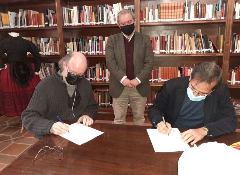 Cultura cede un conjunto de prendas de trajes regionales para su exhibici?n y custodia en el Museo de la Fundación Joaqu?n D?az de Urue