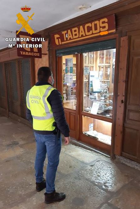 La Guardia Civil tramita 33 denuncias tras las inspecciones a estancos