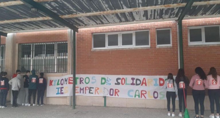 El I.E.S Emperador Carlos de Medina del Campo se suma a «Kil?metros de Solidaridad»