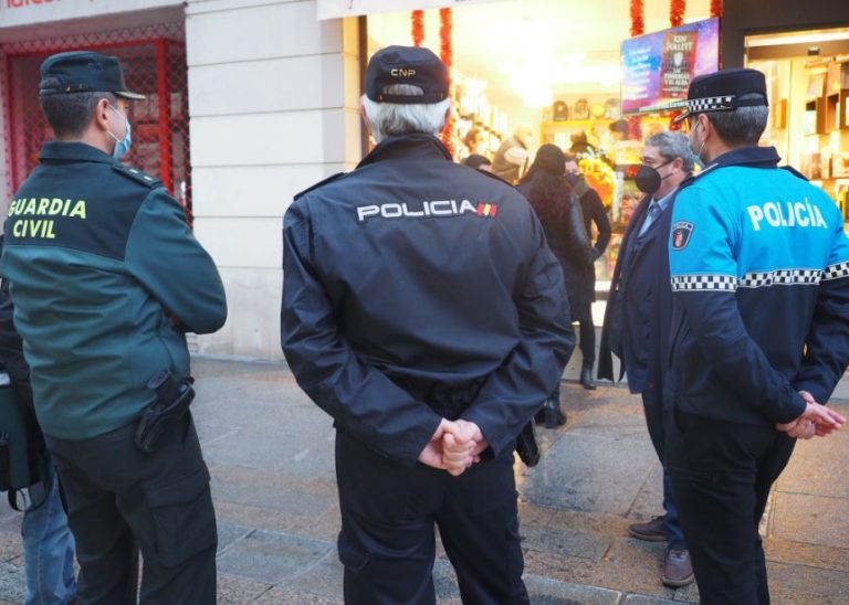 La Junta tramita más de 3.500 expedientes por incumplimiento en las medidas adoptadas por la COVID-19