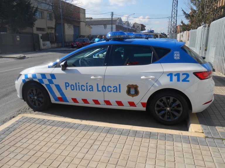 Heridas dos personas en una colisi?n de dos turismos en la carretera N-110