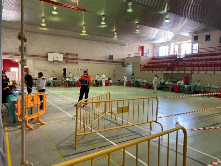 El cribado realizado en Serrada se cierra con 56 positivos de los 1.952 test realizados