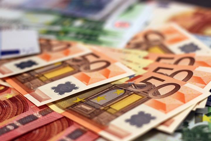Consumo y CCAA reconocen el derecho a mantener las condiciones de las cuentas bancarias contratadas sin comisiones