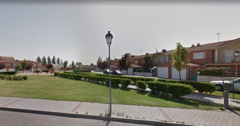 Problemas en el techo de la sede de la AA.VV del barrio de Santiago