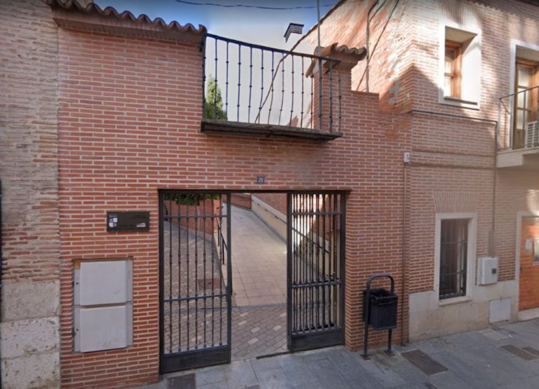 Sin noticias de la vacuna en el Centro de Personas Mayores «Mayorazgo de Montalvo»