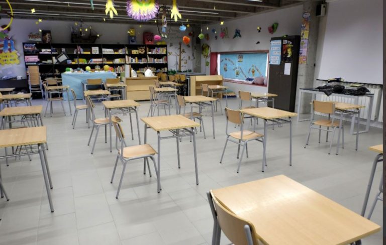 Educaciónón cierra cuatro nuevas aulas por Covid en Palencia y Segovia