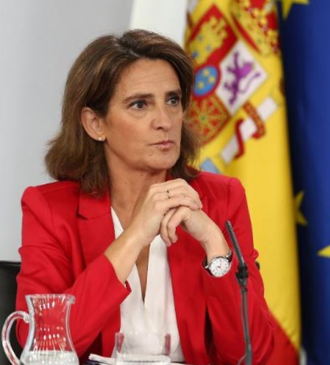 Ribera pide a los consejeros de Castilla y León, Galicia, Asturias y Cantabria trabajar juntos para proteger a los ganaderos y al lobo