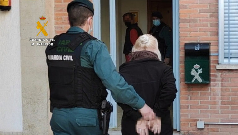 La Guardia Civil detiene a dos personas como supuestas autoras de un delito contra la salud pública tráfico de drogas
