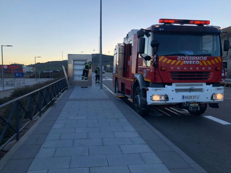 Las rachas de viento obligan a intervenir a los bomberos de la provincia