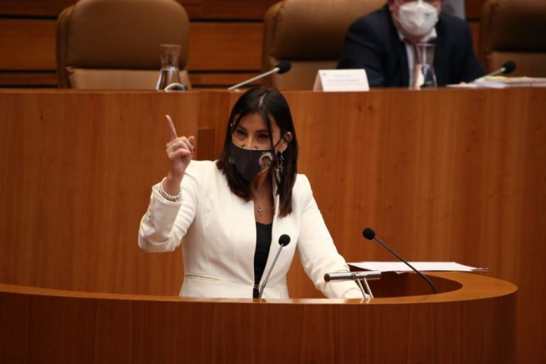 Ana Sánchez justifica la moción como mecanismo para “defender a los que dimos nuestra palabra”