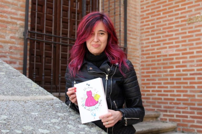 Ester Vara: «Leer es un medio para viajar, sentir y vivir aventuras. Es algo que la gente no se debe perder»