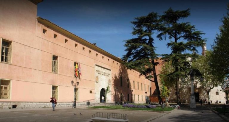 La Biblioteca de Castilla y León acoge un encuentro en torno a la exposición ‘Alma Tierra»