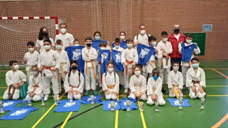 El Budokán Medina se trae 27 trofeos del Campeonato Provincial
