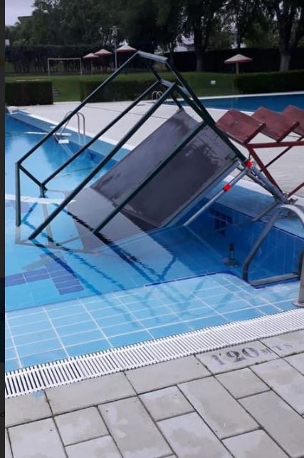 Vandalismo en las piscinas públicas de Medina del Campo