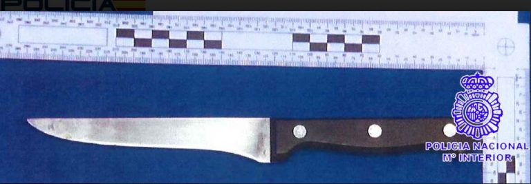 Detenido tras amenazar con un cuchillo a la cajera de un supermercado de Valladolid