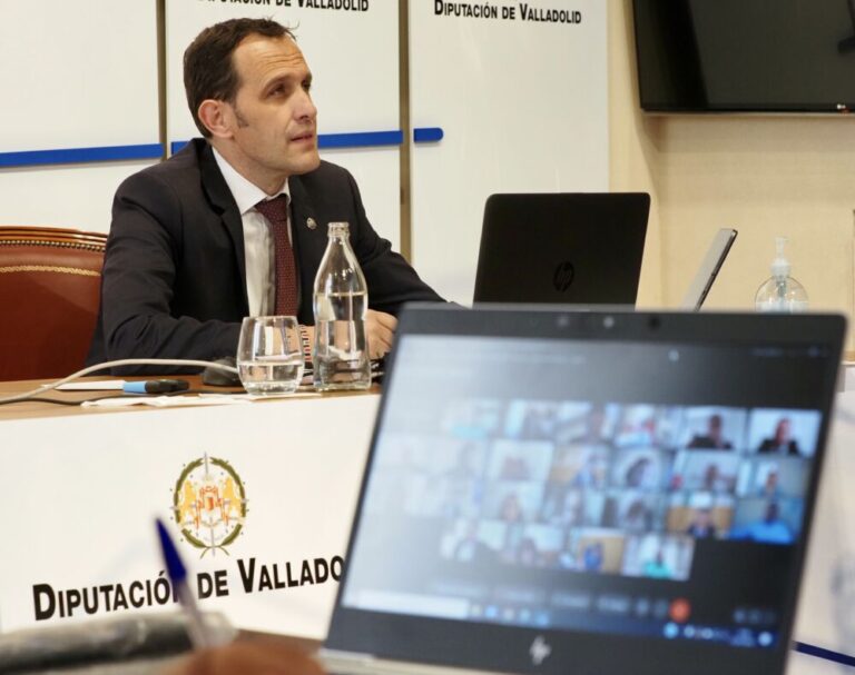 La Diputación aprueba la contratación del servicio de ayuda a domicilio para los años 2022 y 2023