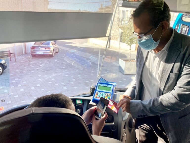 La Junta extiende el bono rural de transporte gratuito a la zona de Peñafiel