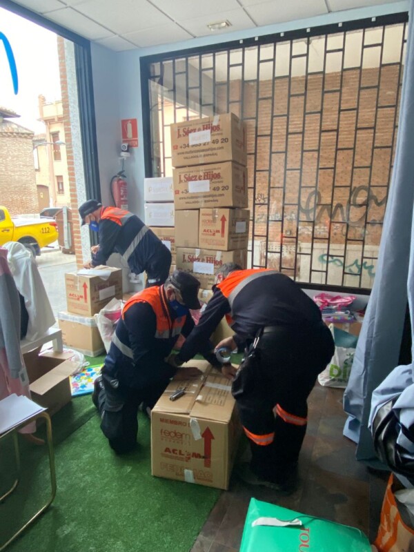 Donación y envío masivo del pueblo de Medina del Campo a La Palma