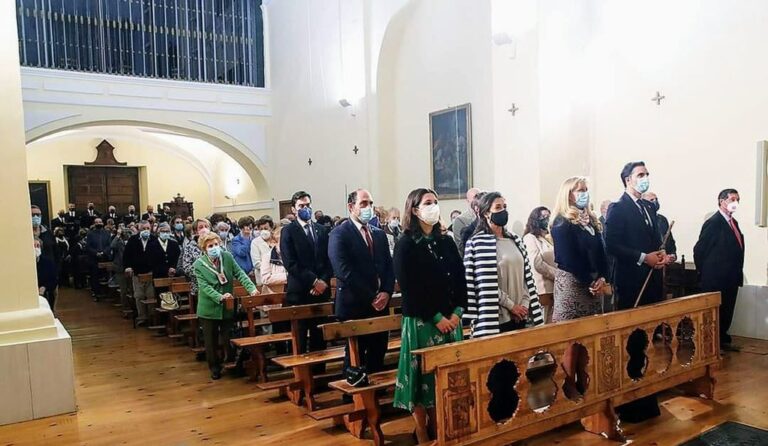 Medina celebró su tradicional «Voto de la Villa» en la festividad de Santa Teresa