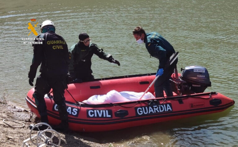 La Guardia Civil recupera un cadáver sumergido en el embalse de Ricobayo