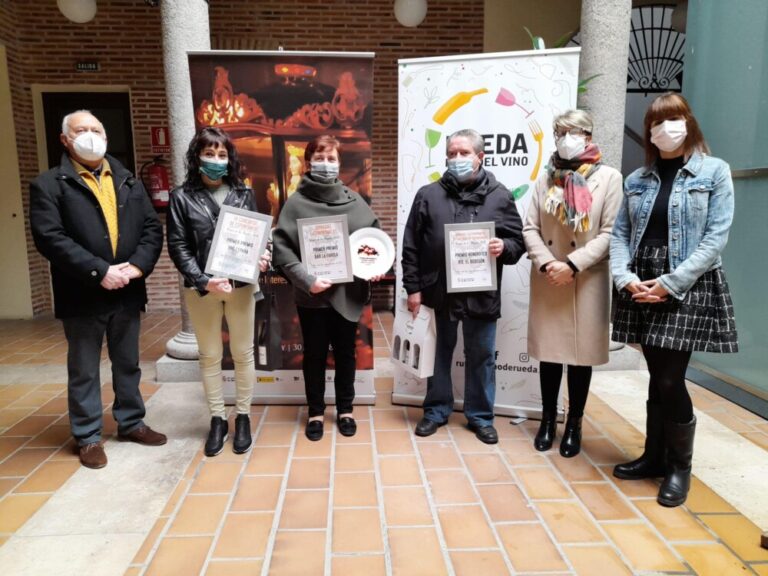 El Ayuntamiento entregó los premios de las jornadas gastronómicas y espontáneos «La Virgen de los Pegotes» 2021