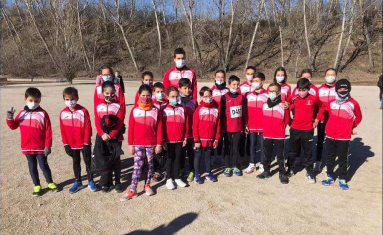 El C.A. Castillo de la Mota se lleva 9 medallas en el tercer Cross Escolar