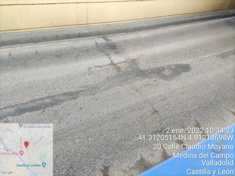 Solicitud de arreglos en el túnel hacia el Castillo de la Mota