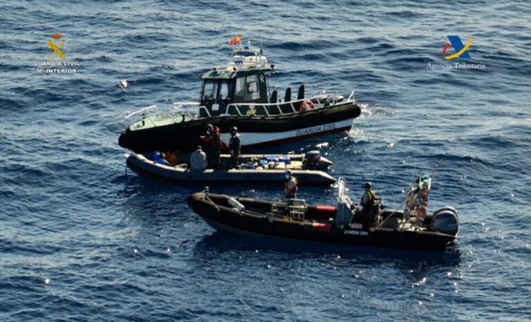 Incautados en costas de Santa Cruz de Tenerife 46 fardos que contenían más de 1.600 kg de hachís