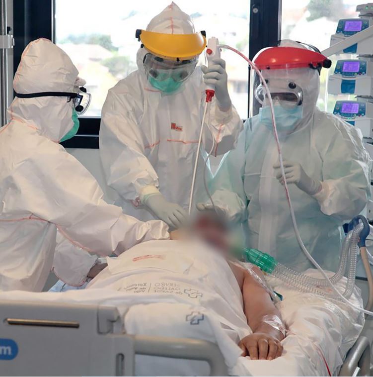 Suben los nuevos positivos en Castilla y León en una jornada con tres fallecidos en hospitales